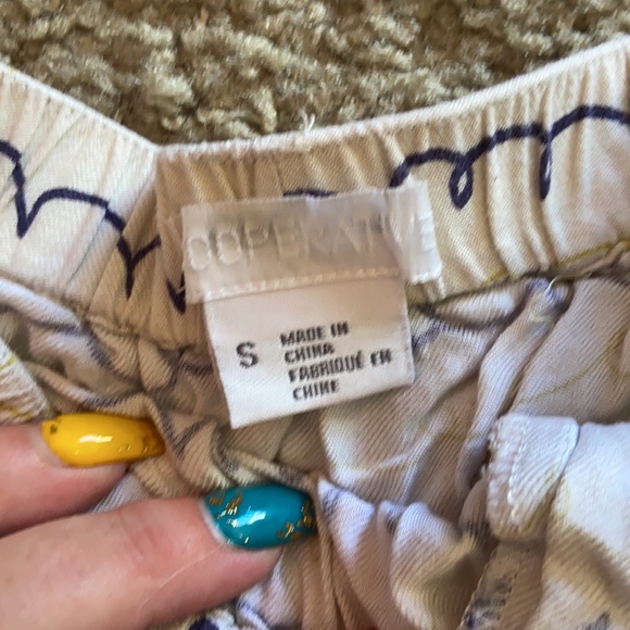 Doodled cooperative skirt size small - Picture 2 of 2